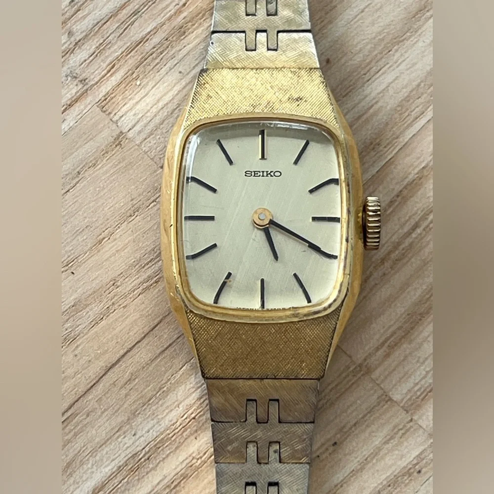 Seiko Gold Plated Vintage Mechanical Ladies Watch Gold Case Bracelet Dial